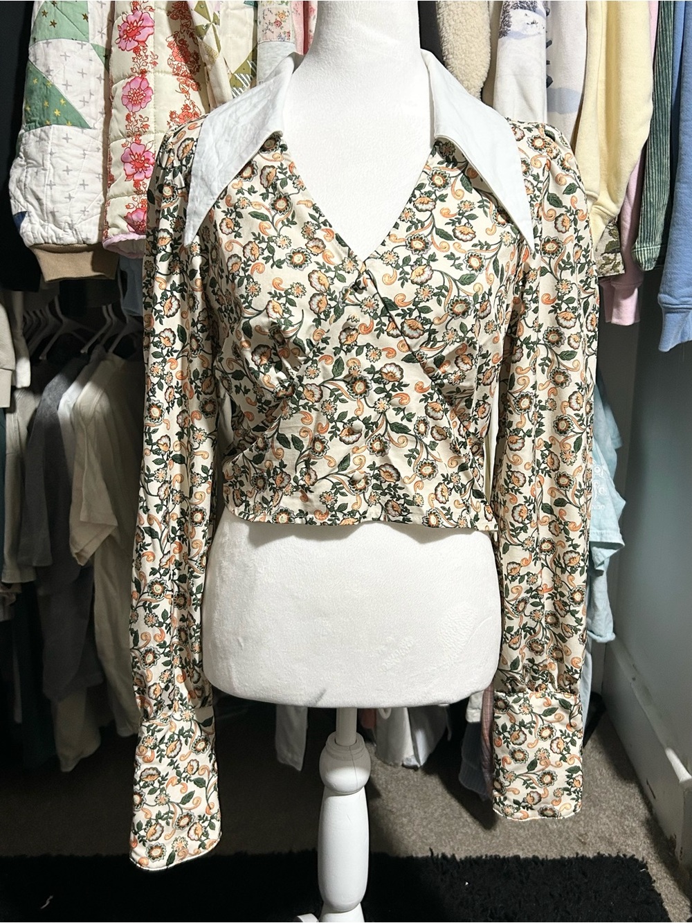Cider Vintage Inspired Floral Print Collared Blouse